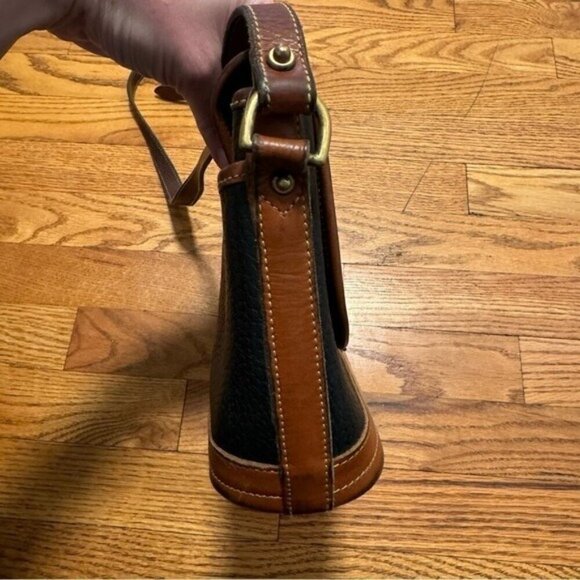 Vintage Dooney & Bourke Crossbody Bag - Picture 2 of 16